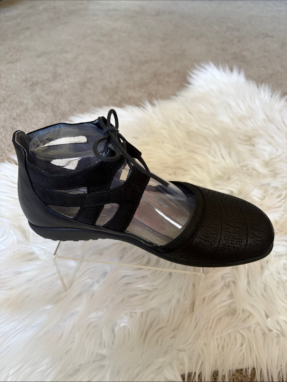 NAOT Kata Women’s Lace-Up Closed Toe Sandals in Black Crackle Leather Size EU 38 - Picture 6 of 16